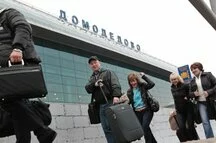 В аэропорту Домодедово пассажир выпрыгнул со второго этажа