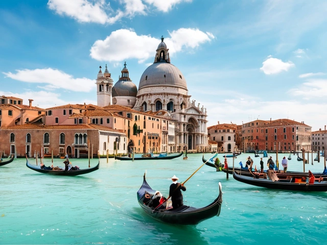 Венеция заработала €28 миллионов благодаря туристическому налогу: как это поможет городу
